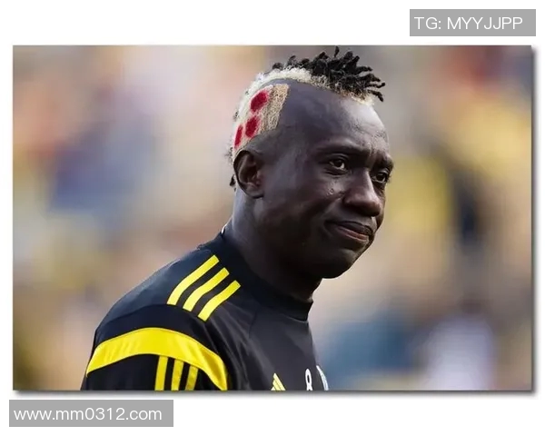 足球明星独特发型女生图片展示引领时尚潮流的魅力与个性